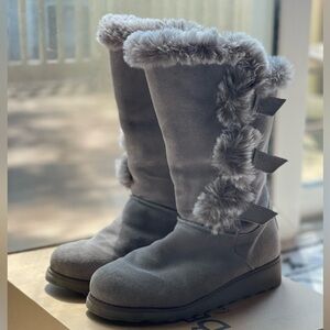 🌟 FOR SALE: BEARPAW Women's Genevieve Boots, Size 8 🌟